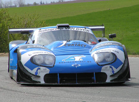 Hans-Henrik Pedersen vil i weekenden sende V8 bulder ud over Ring Djursland.